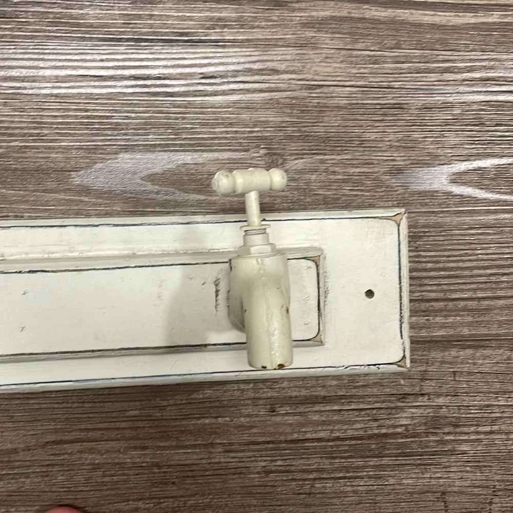 Faucet Hook Wall Hanging